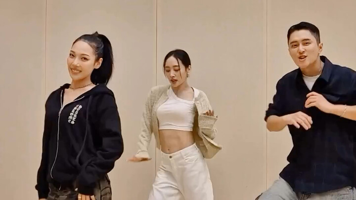 郑妮可vs KARD 5！6！7！8 challenge