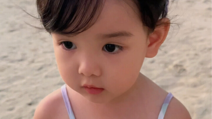 Terlihat lembut dan kenyal, bicaranya pelan-pelan santai～