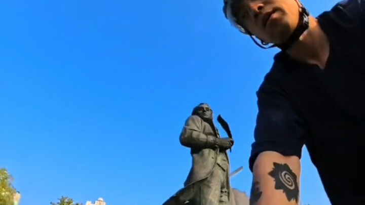 Kapal yang berlabuh di pelabuhan memang paling aman, tapi bukan itu tujuan dibuatnya kapal.