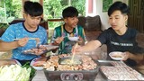 กินหมูกระทะ สามชั้นนํ้ามันงา สามชั้นชาบู ปิ้งย่างในบรรยากาศฝนตก อร่อยสุดๆกินก่อนไม่รอแล้วนะ