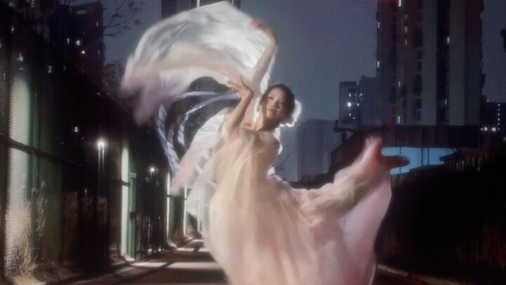 Don't be unhappy, I'll dance for you~