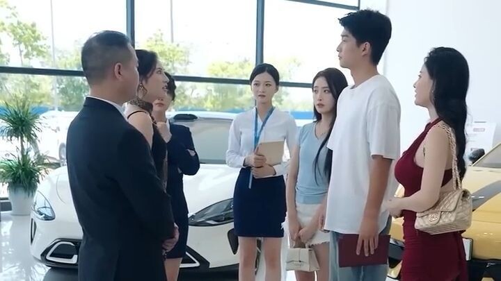 Thằng nghèo số hưởng liều mình cứu nữ CEO một mạng, ai ngờ được cô dâng cho cái