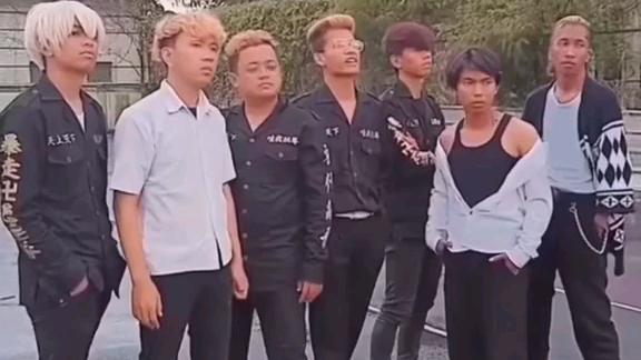 Tokyo nhưng phiên bản live