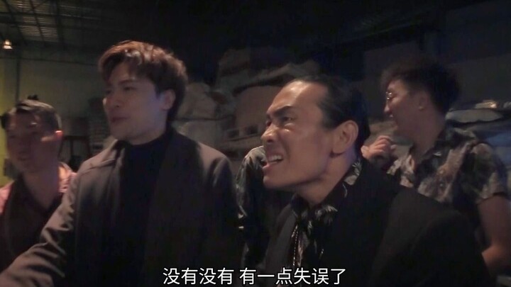 "يوميات موقع التصوير: لا يمكن تشغيل الجهاز" – تلميذ ستيفن سيغال يدعم بقوة ابن أخته المقرب ويدخل عالم