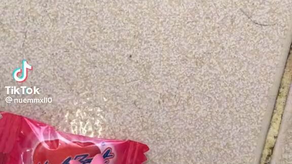 ใช่ไมค่า  มีแฟนย้าง