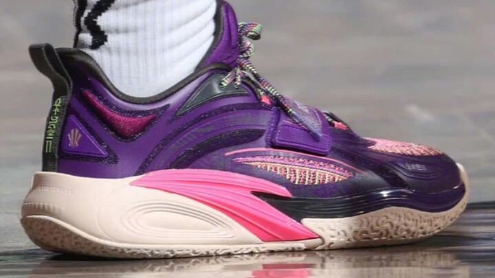 ANTA KAI1 chính thức ra mắt! Giày thi đấu mới của Kyrie Irving, liệu AnTai có ghi được bao nhiêu điể