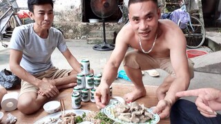 Thịt rắn nấu cháo.và tiết canh vịt món ngon bổ dưỡng