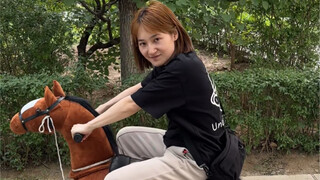ในที่สุดฉันก็กลับถึงบ้านหลังจากขี่มอเตอร์ไซค์มาสองวัน และเพื่อนสนิทของฉันก็บอกว่าเธอเลิกขี่อีกแล้ว