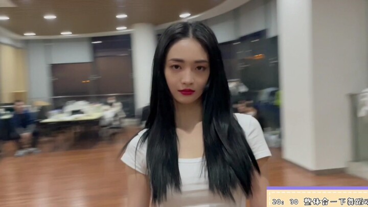 Who's missing Zhou Jieqiong from her days in South Korea? I won't say ‖ "Sweet & Cool Party" Practic