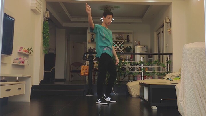 [Youth With You 2] Collaborative stage - "Lover" cover dance. Kun Kun can fly with confidence, and h