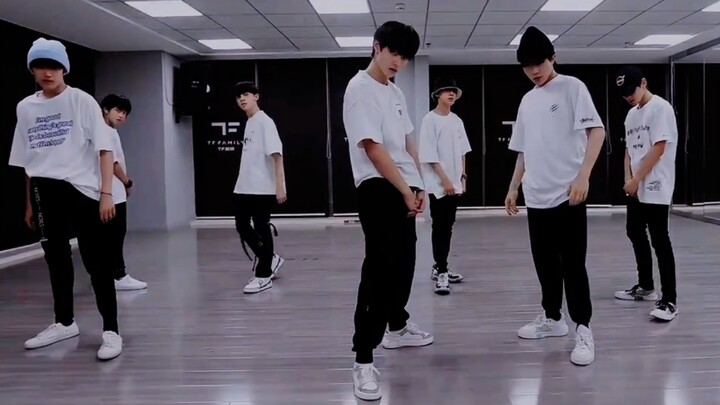 【TF家族三代】练习室跳Filthy，齐舞卡点极度舒适，全员实力在线!