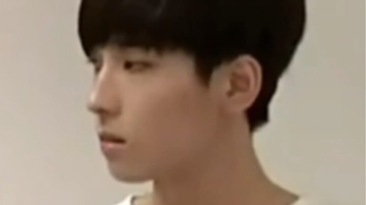 [All Wonwoo] Miss, you’re sulky in the morning, sulky at noon, and still sulky in the afternoon.