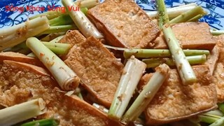 Đậu phụ non chiên mắm sả.Món chay nhanh gọn dể làm