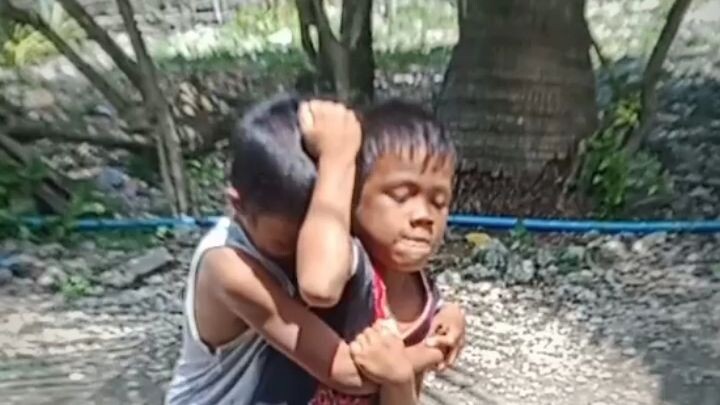 kent plays tiktok