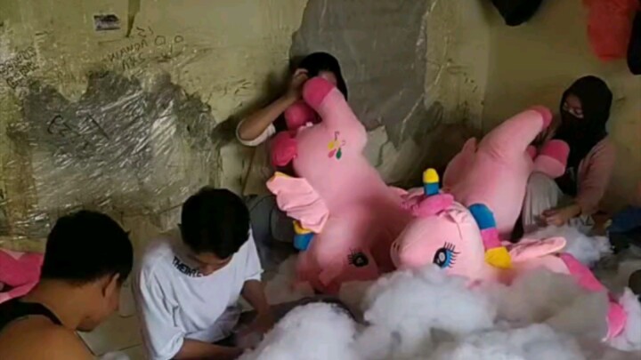 lagi kerja