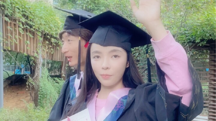 Kita masih punya banyak waktu, tapi mereka tinggal punya sedikit waktu.