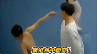 虽然但是，很难不笑！#社死 #舞蹈生