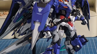 Els ran away overnight, fully equipped with 00 Gundam