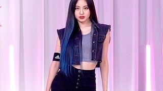 BLACKPINK's "Shut Down" 4 sets of costume changes and full song dance cover [Ellen and Brian]