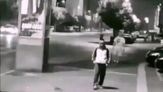我以为他要跳山羊..