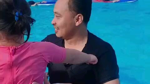 berenang ala mbak runa