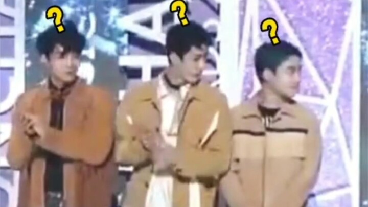 【EXO】哦莫？要发言了？不关我的事！