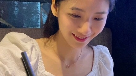 Gadis ini langsung terharu sampai menangis saat itu juga karena saya!