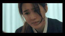 I actually saw "unbearable" in Hee Joo's mother's eyes. Maybe her mother did this just to survive.