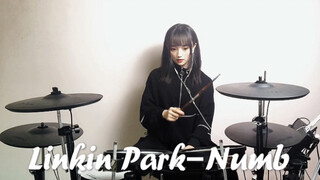 Solo drum lagu "Numb" milik LinKin Park di-remix seorang perempuan