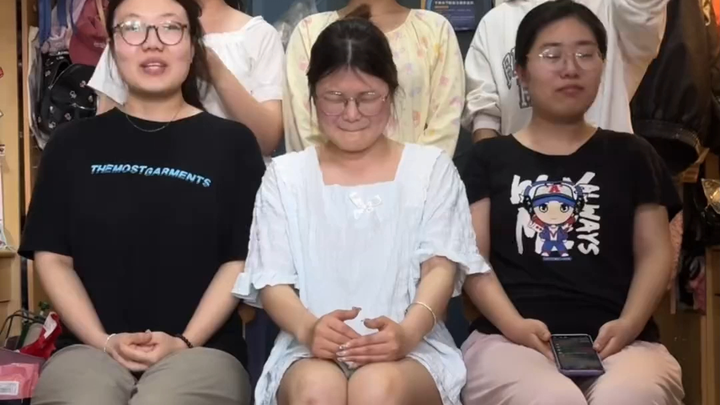 原来这歌有词儿