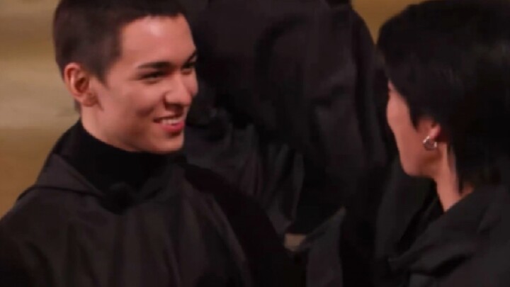 【Seokmin｜Suibat】Bước chân không một chút do dự và ánh mắt chưa từng rời khỏi anh dù chỉ một giây