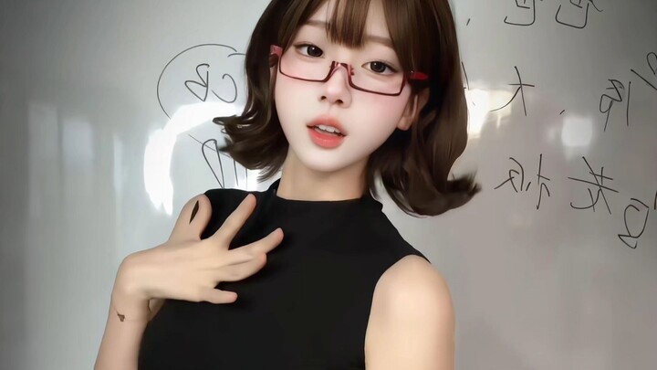 Nhìn vào bảng đen và học chăm chỉ
