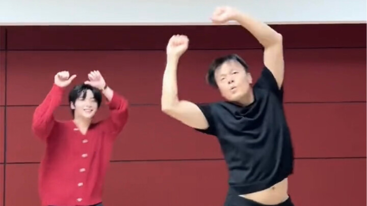 Tantangan menari Yang Jingyin JYP LALALALA!