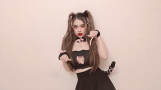 Một chiếc mèo dễ thương 😽😽😽 🌸Emi🌸
