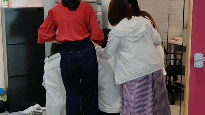 I heard you can have cold drinks during breaks...