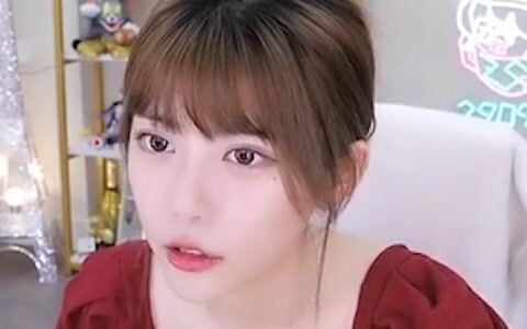 Sis Zhou Got Trolled After Reporting Luo Xin!?