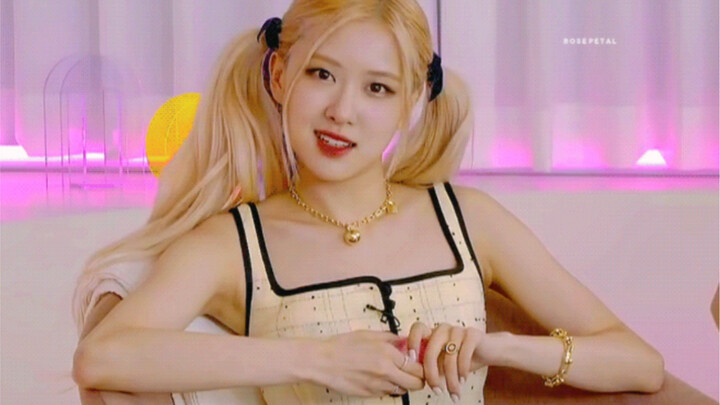 วิดีโอร้องสดของพัคแชที่ไม่ได้ปรับเสียง ซึ่งแพร่หลายบนเว็บไซต์