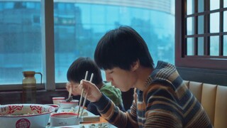Một bữa ăn miễn phí khiến hai anh em bối rối