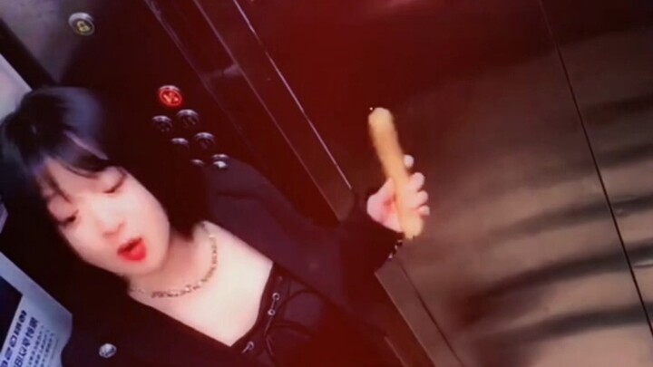 Kakak laki-laki ini memiliki pemikiran yang jernih dan menurut saya dia adalah orang yang berpikiran