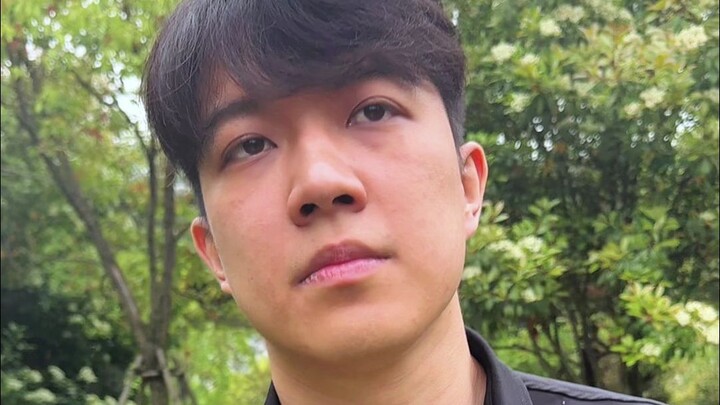Giả vờ để bạn trai chụp ảnh tôi