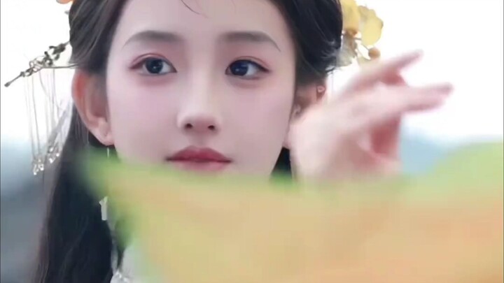 【Youjing】: Wanita Cantik Bergaya Tradisional Seperti Ikan Karper yang Berbondong-bondong Melintasi S