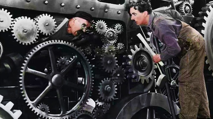 Kiệt tác của Chaplin, nhiều cảnh nổi tiếng rất hài hước, nhưng đằng sau những cảnh hài hước đó là nh