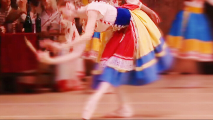 Every time I watch this variation, I feel very happy! Happy New Year 🎊 Ballet Coppelia