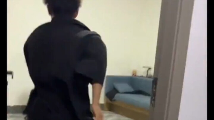 Ánh mắt muốn “đâm” ai đó không thể giấu được #