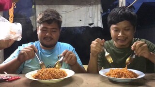 มาม่าเผ็ด x2คิวอ้วน ชวนกิน VS นุกเกอร์Channel