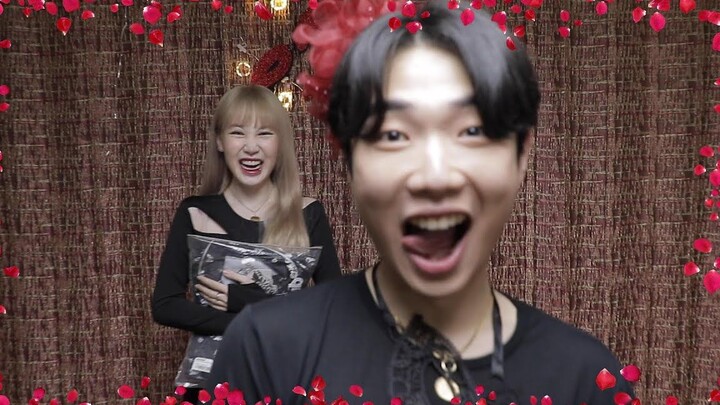 Bisakah kamu tampil seksi sekaligus imut saat memakai celana ketat? Hari ketika Jamie pulang~