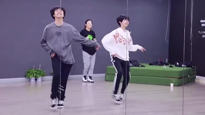 Wen Zhu's practice room version is so addictive