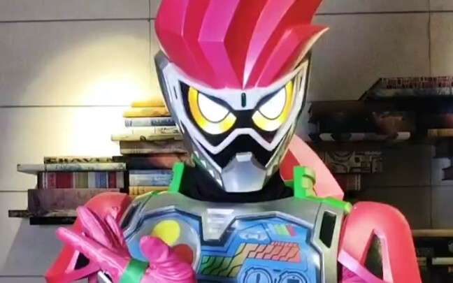 [Repost on Weibo] Kamen Rider Ex-aid Jiro Wang special effects version!