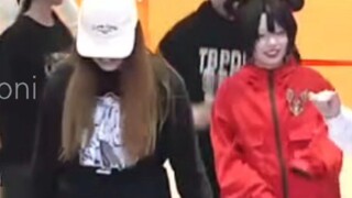 I'm going to fight with you guys who are dancing with me