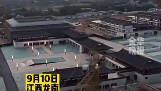 你敢信这是学校 网友：不穿汉服我都不好意思进门